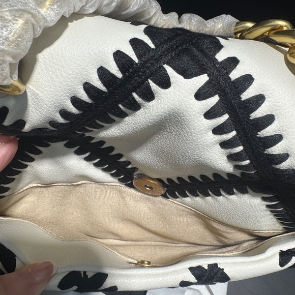 GWP CHANEL Makeup Shoulder/Handbag w/Mixed Media Chain~NIB - Picture 8 of 17